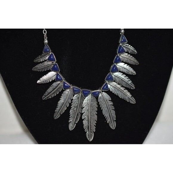 Native American Vintage Nickle Silver 18 Inch Engraved Leaf Blue Stone Necklace - Picture 2 of 4